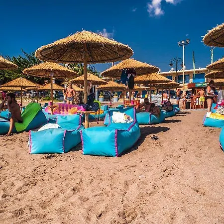 מלון Haven Beach Boutique 4*