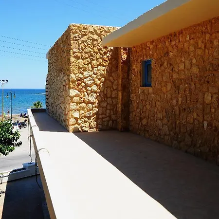 מלון Haven Beach Boutique 4*